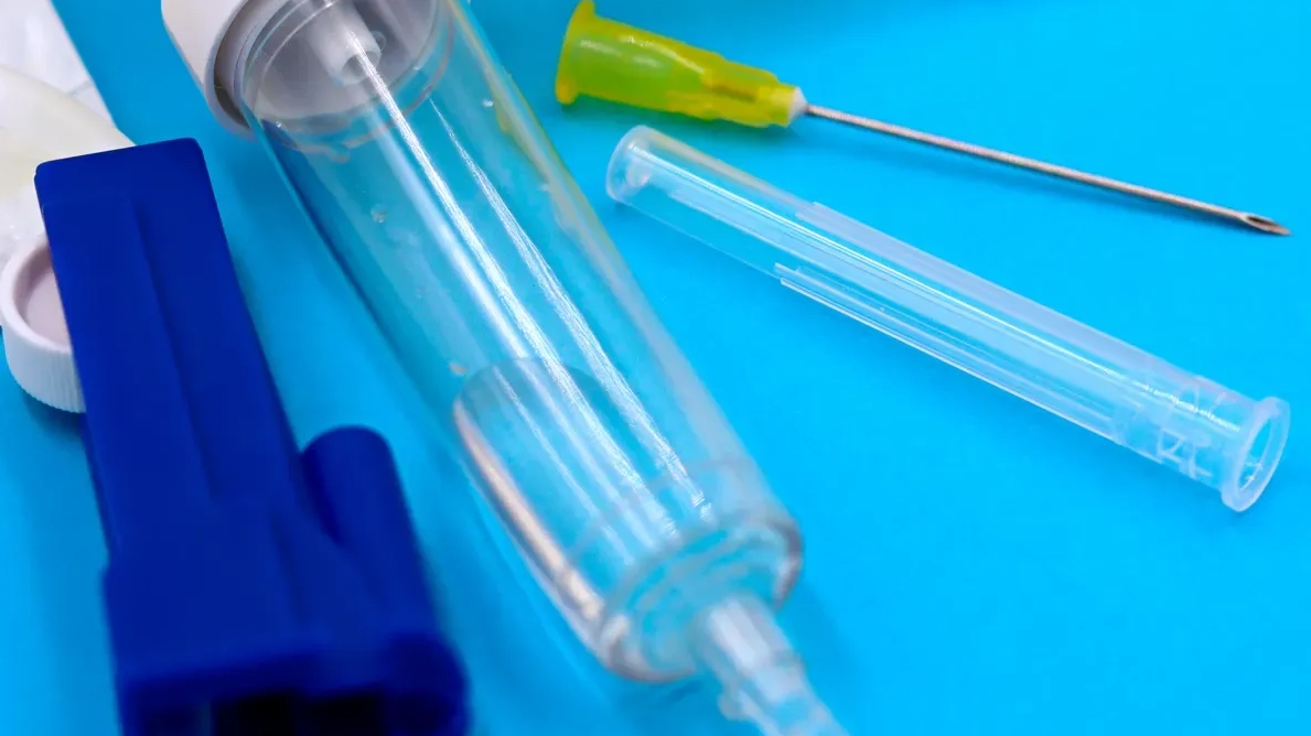 Kto dostarcza strzykawki do irygator&oacute;w dentystycznych dla klinik i dystrybutor&oacute;w?
